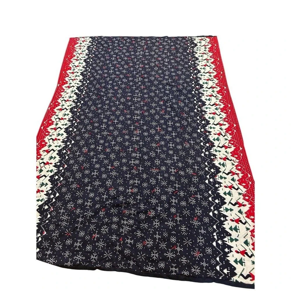Vintage Winter Blanket Quilt Snowflake Folk Art Skiing 85x60 Mid Century Throw